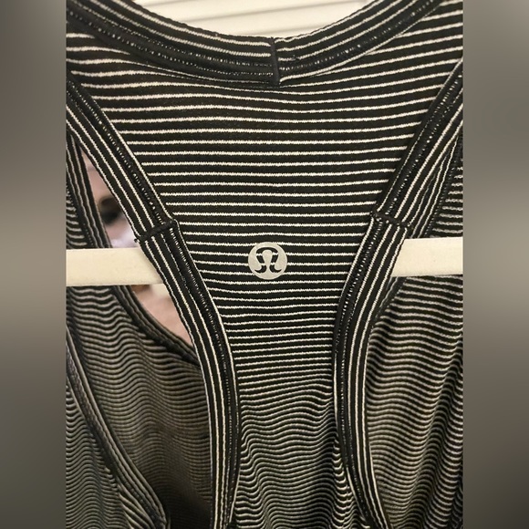 LULULEMON tank top - Picture 3 of 5